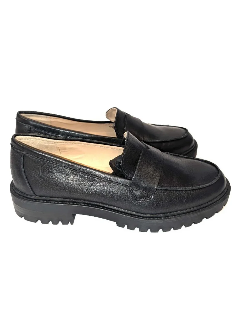 NWOT Banana Republic | Leather Vee Strap Lugg Sole Black Loafers | Size 8.5